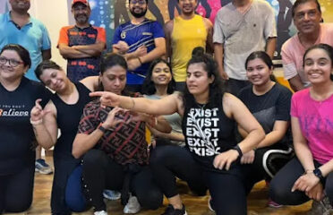 Aakriti Chhabra Fitness Studio  Zumba Yoga Class in Kandivali East