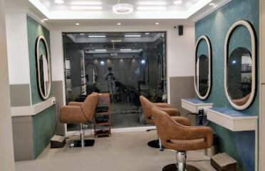 Kapils Salon   Poisar