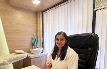 Dr  Rachna Mehta Shroff  ENT Surgeon Specialist  ear  nose  throat  sinus  thyroid and voice surgeon